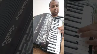 أكورديون أقصر تقسيم في العالم 