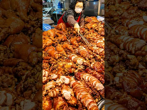 값싸고 맛있는 노포 족발 1티어!! 새벽부터 산더미처럼 삶아도 없어서 못판다는? 40년 내공 족발 달인부부 pig feet(Jokbal) / Korean street food