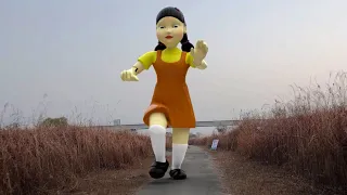 Squid Game Doll 오징어게임 영희가 나타났다! (공포)