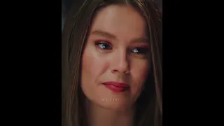 نالان فتاة النافذة 