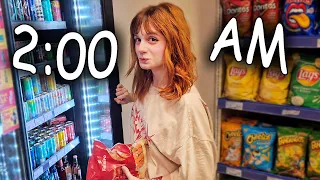COMENDO PORCARIAS na MADRUGADA com a MUIÉ