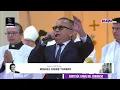 Conmemorable despedida del artista Yuri Buenaventura a Miguel Uribe