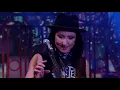 KT Tunstall canta "Suddenly I See" | The Noite (05/11/19)