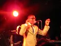 Raphael Saadiq - Love That Girl (live 2009)