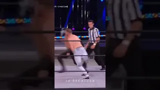 مصارع يحط يده في جيبه روعه 