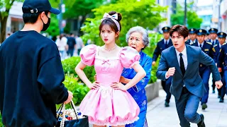 بنت شجاعة انقذت سيدة عجوز من السرقة وعشان تكافئها بتصمم ان ابنها يتجوزها 