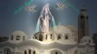 ترنيمة فوق القباب بصوا وشوفوا ست العدرا منورة 