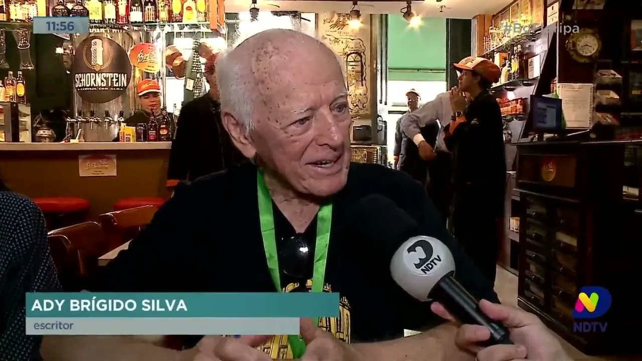 Mercado Público: aos 95 anos, manézinho publica livro "O mercado do meu tempo"