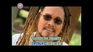 Download Landy Sopacua \u0026 De Jongkers - ADE NONA MP3