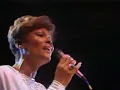 Dionne Warwick - I'll Never Love This Way Again (Live @ The Front Row Theatre)