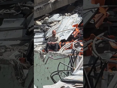 شفوا ملعب ازادي محد يكدر يدخله بايران  شنو السبب !!!