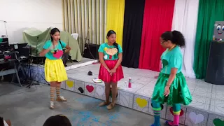 Equipe Kids Teatro - O coração fedorento - Peça Infantil