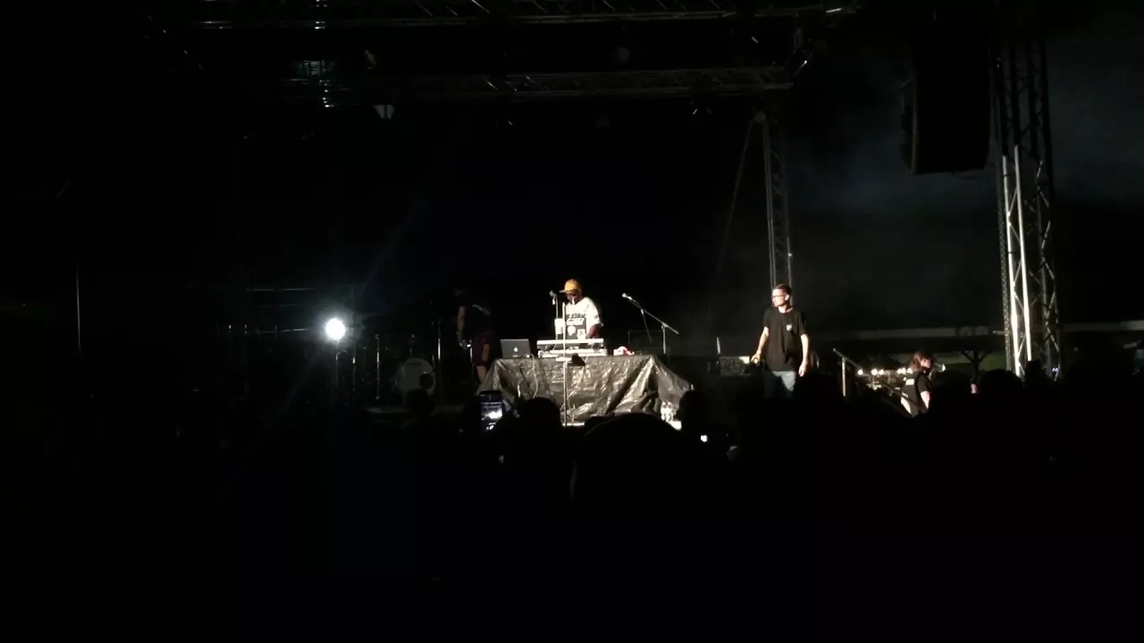 Andy Mineo Freestyle Rap Uprise 2017