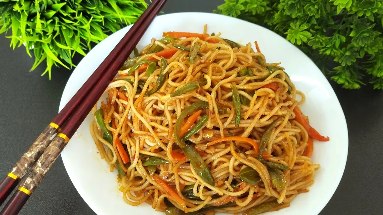                Street Style Schezwan Noodles