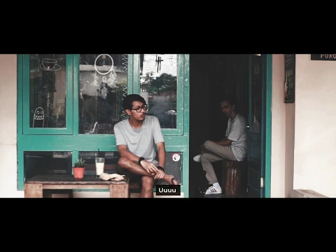 Download MP3 eńau - Negara Lucu (Official Video Lyric)