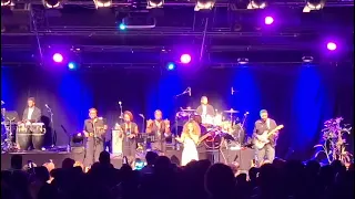 Kim - Confidence - Lotus Tour