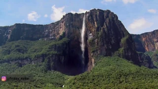 إن الله وملائكته يصلون على النبي بصوت الشيخ عبدالباسط عبدالصمد رحمة الله عليه 