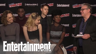 dirk gentlys holistic detective agency cast teases the series at nycc 2016 entertainment weekly