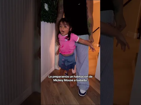 Le preparamos un habitación de Mickey Mouse a Isabella😱
