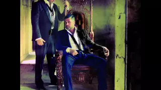                                 فارس كرم   لمشيلك حافي دندنها