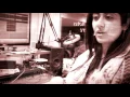 Jonita Gandhi - Sau Aasmaan (Cover) ft. Anton Apostolov & Mandeep Gandhi