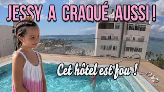 4 PISCINES ET VUE SUR MER !? Cet hôtel est fou ! 🤩