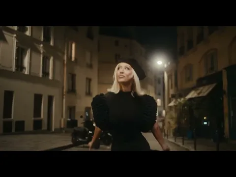 Christina Aguilera: Christmas in Paris | December 14 & 21