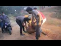 Download Lagu Gerebek Bandar Sabu, Polisi Malah Dilempari \u0026 Dihadang Warga - 86