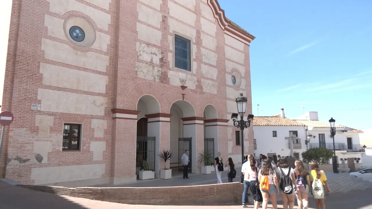 Alumnos de Las Viñas conocen la Casa de la Cultura y la Iglesia Santa Ana