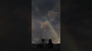 في الحياة هناك من يضحي لك وهناك من يضحي بك 