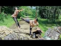 Download Lagu Single Mother Uses Martial Arts Skills to Control 2 Bad Guys