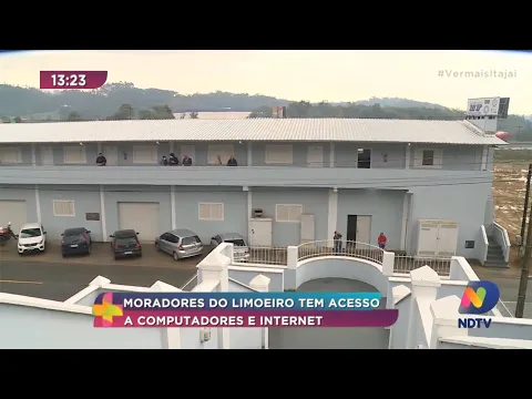 Moradores do Limoeiro tem acesso a computadores e internet