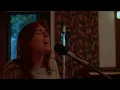 Angie McMahon - Making It Through (Treehouse Sessions)