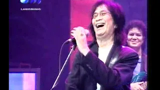 Download KOES PLUS WHY DO YOU LOVE ME Live Konser 2004 MP3
