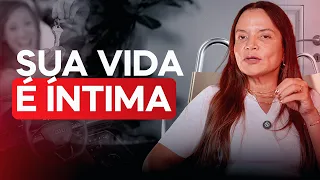 Os Problemas Em Revelar Tudo Sobre A Sua vida Para Todo Mundo | Andrea Vermont