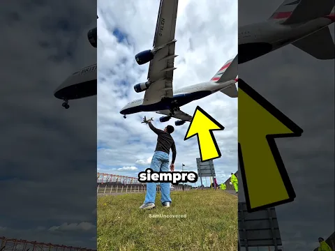 ¿Por Qué los Aviones Casi Siempre Son BLANCOS?