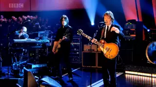 paul mccartney let me roll it live on later with jools holland 2010 