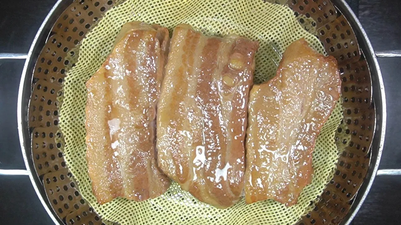 볏짚향 통삼겹살