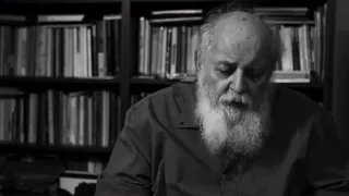 هوشنگ ابتهاج نشسته ام به در نگاه می کنم 