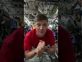 Lagu Astronaut Matthew Dominick Flies Through The International Space Station
