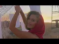 Download Lagu Elyanna - Al Kawn Janni Maak (Official Video)