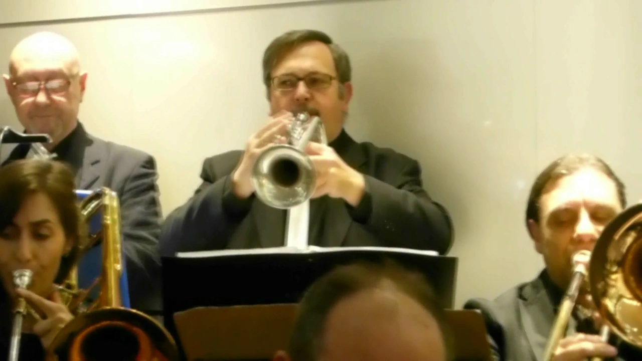 Leganés Big Band - Tanganova (Fnac de Parquesur) 11-02-2017 Leganés Big Band - Tanganova (Fnac de Parquesur) 11-02-2017
