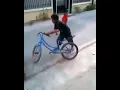 Download Lagu Video Lucu  Anak Kecil dikejar Anjing   #shorts