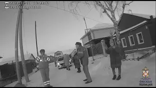 Сотрудники ДПС помогли омичам во время пожара