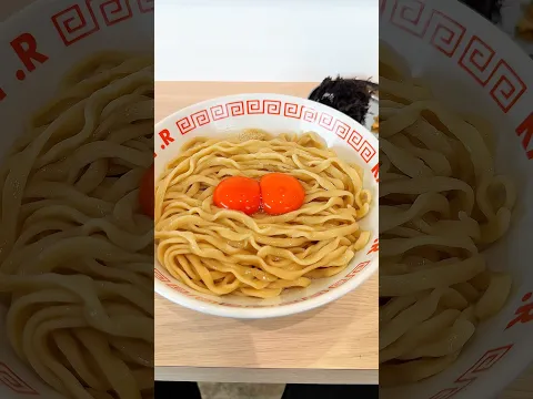ラーメンなのに卵２個が主役…大阪の異次元TKM