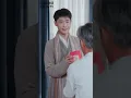 两个保安也敢拦我找老婆？下山道士一招救下女总裁，竟被破格提拔当保安队长！从人人看不起到横扫豪门，一路打脸势利小人，最终揭开神秘身份，成为云城传奇！