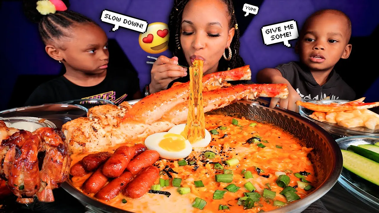 CHEESY 2X SPICY KING CRAB & BULDAK CARBONARA SPICY NOODLES MUKBANG | QUEEN BEAST with BABY ELIJAH