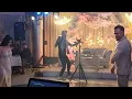 رقصة خطيبين رومانسية على أغنية بدي غيّر فيكي العالم – وائل كفوري | Slow Dance Proposal Vibesالوصف