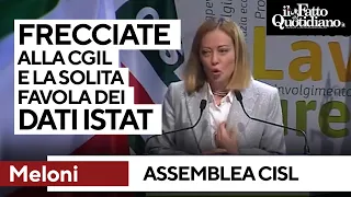 Meloni all'assemblea della Cisl tra frecciate alla Cgil e la solita favola dei dati sul lavoro