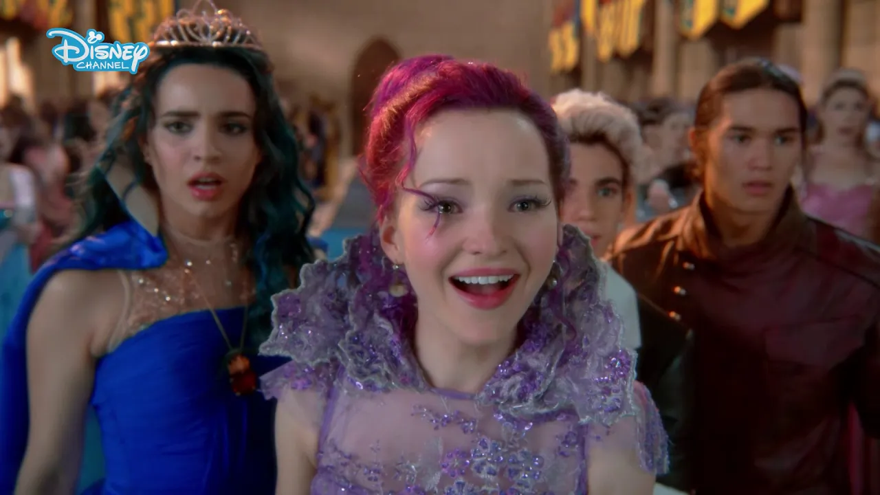 Descendants 3 - Momento Musicale - "My Once Upon a Time"